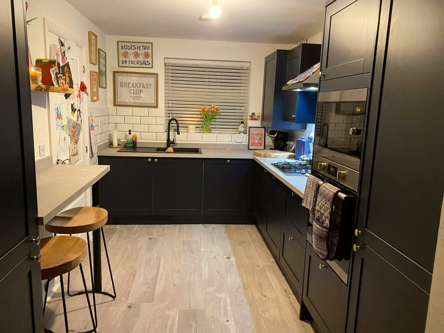 Navy shaker kitchen